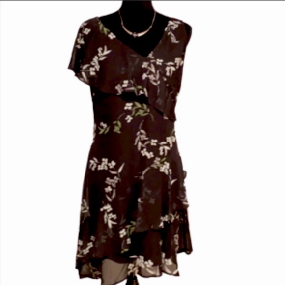 🍒 🆕 Black Floral Chiffon Dress-!!! - Picture 8 of 13